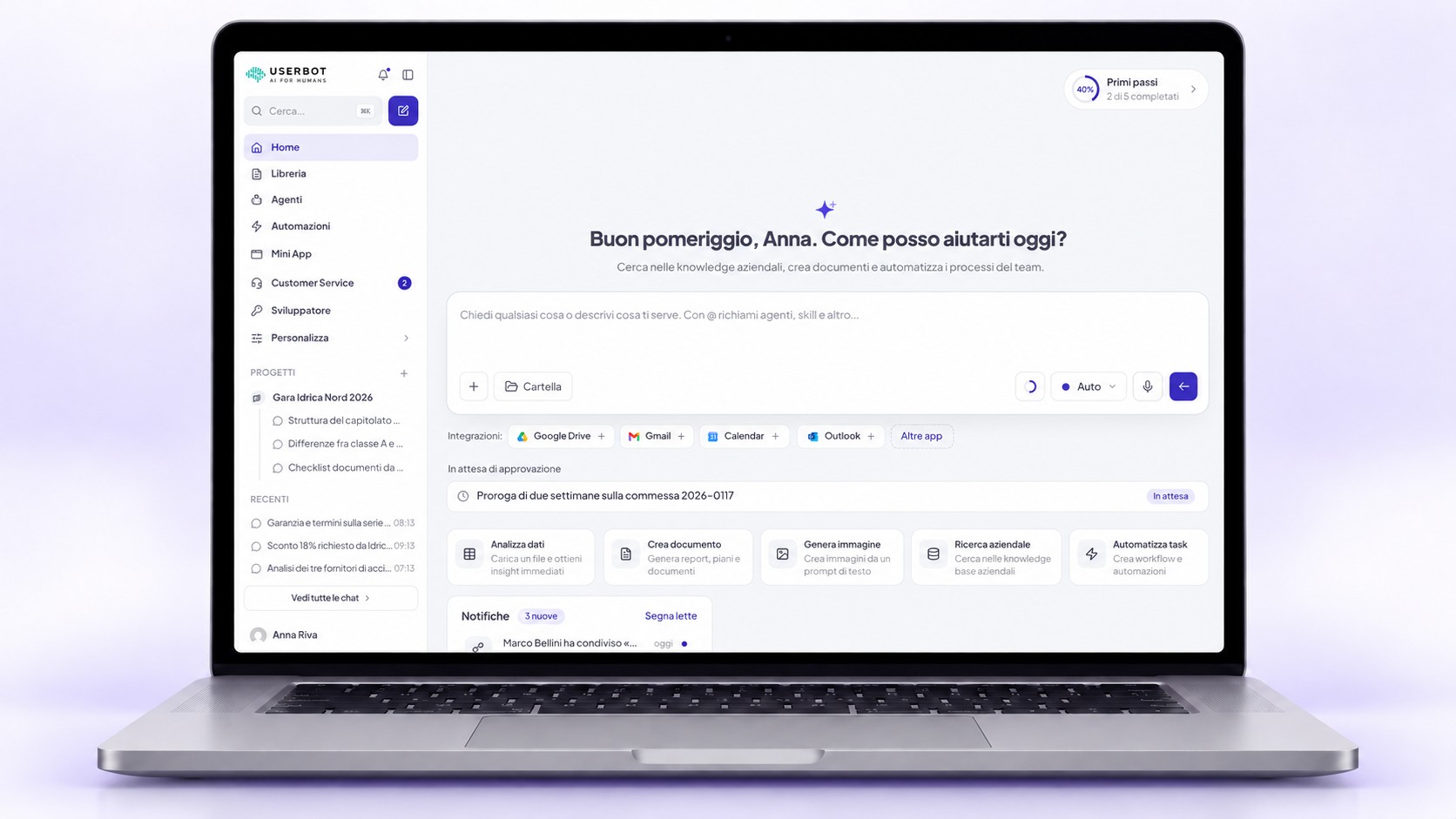 La home della piattaforma AI aziendale Userbot su un portatile: la chat con il selettore dei modelli, le integrazioni Google Drive, Gmail, Calendar e Outlook e una richiesta in attesa di approvazione